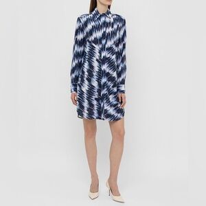 Max Mara Sportmax 100% silk dress. Size 2 fits a 4. MSRP $600 approx. label cut.